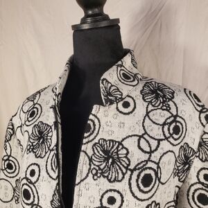 Stylish Bala Bala Black and White Women's Wool Blend Jacket - XL